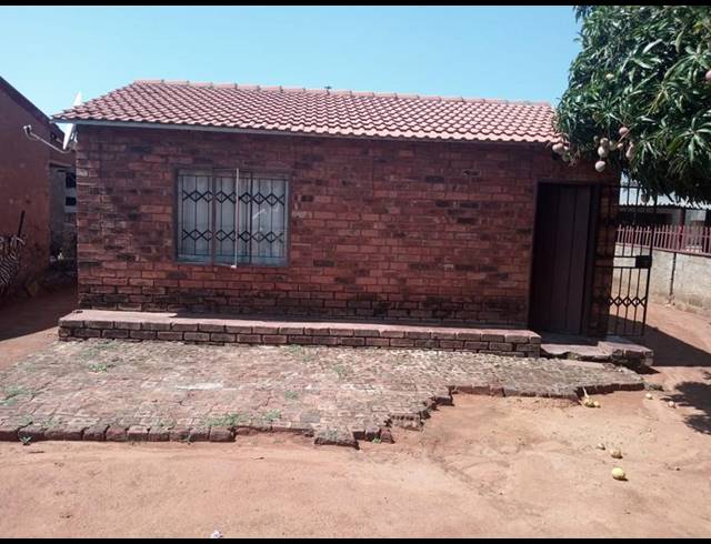 2 BEDROOM HOUSE FOR SALE IN SOSHANGUVE SOUTH